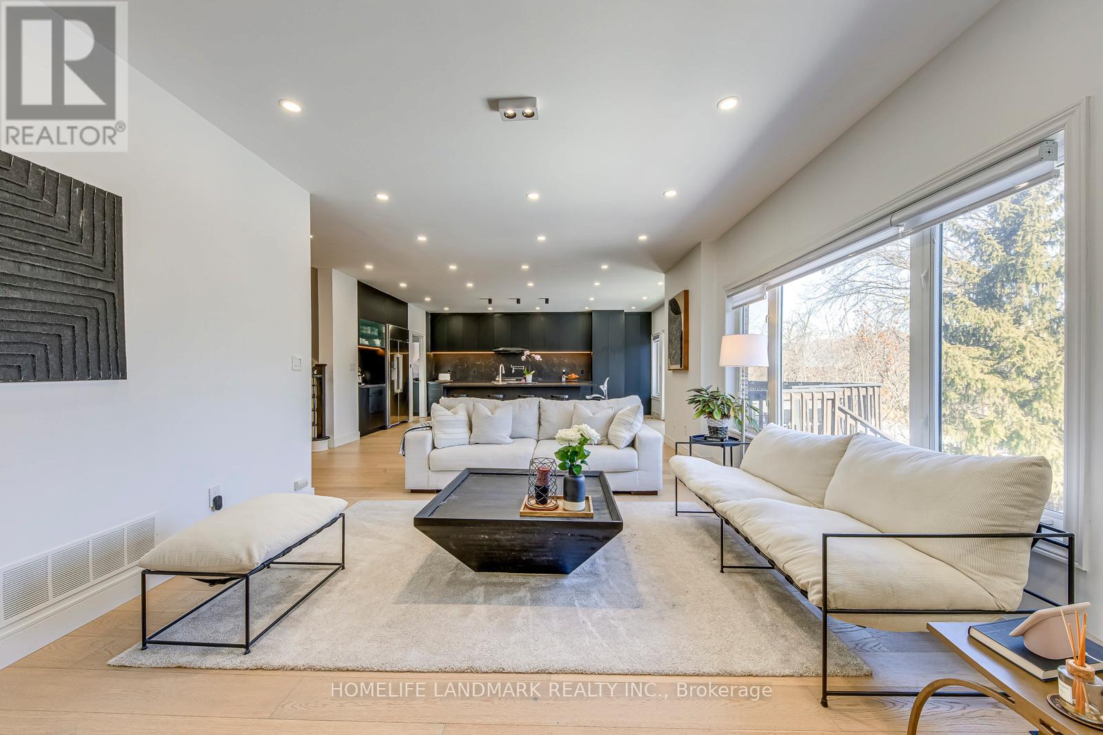 1516 Pinery Crescent, Oakville, Ontario  L6H 7J9 - Photo 13 - W12839670