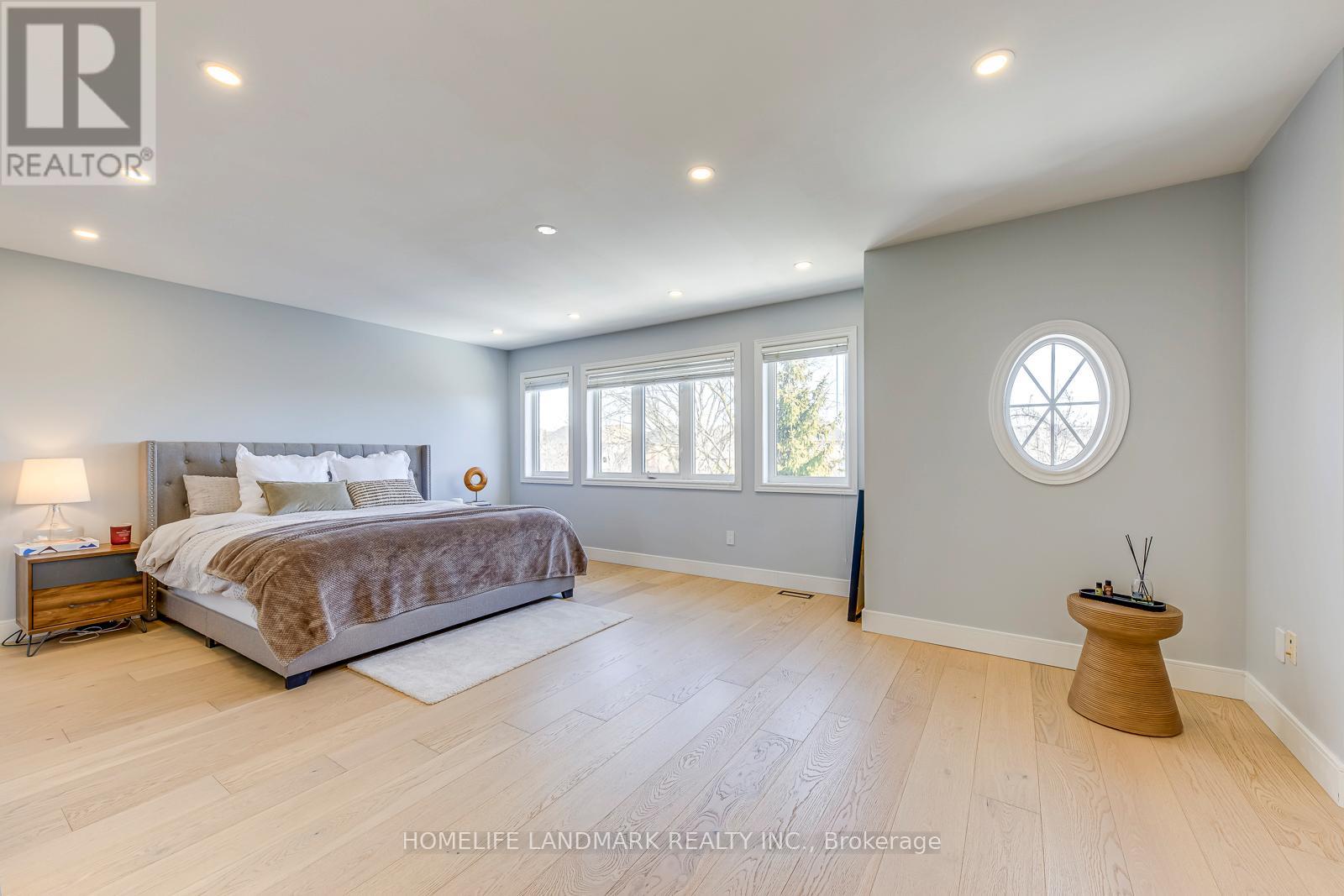 1516 Pinery Crescent, Oakville, Ontario  L6H 7J9 - Photo 26 - W12839670