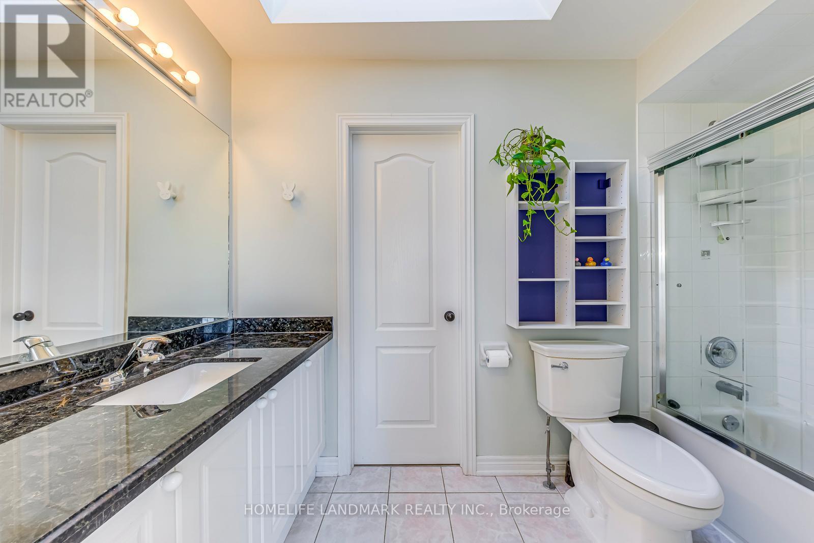 1516 Pinery Crescent, Oakville, Ontario  L6H 7J9 - Photo 31 - W12839670