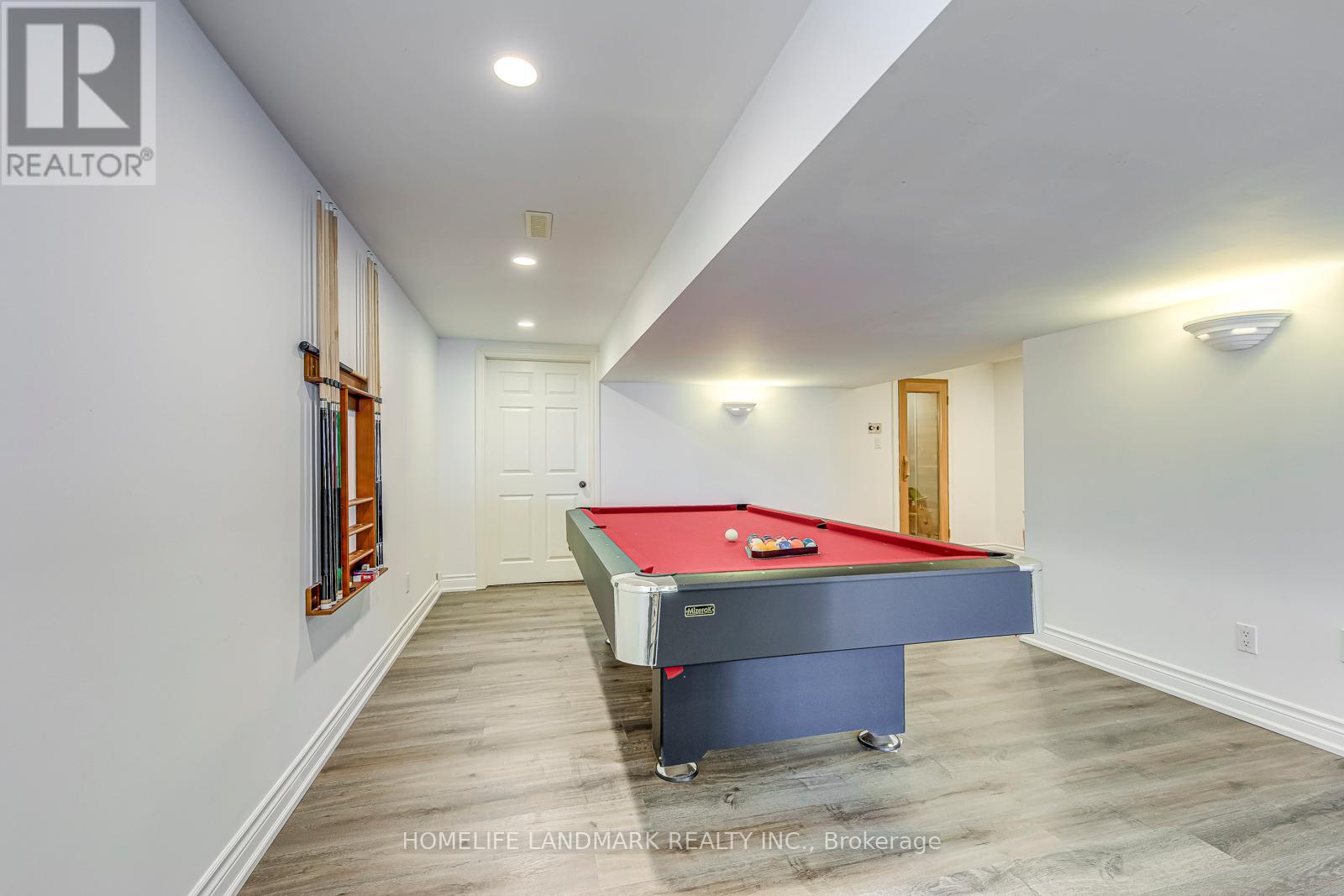 1516 Pinery Crescent, Oakville, Ontario  L6H 7J9 - Photo 44 - W12839670