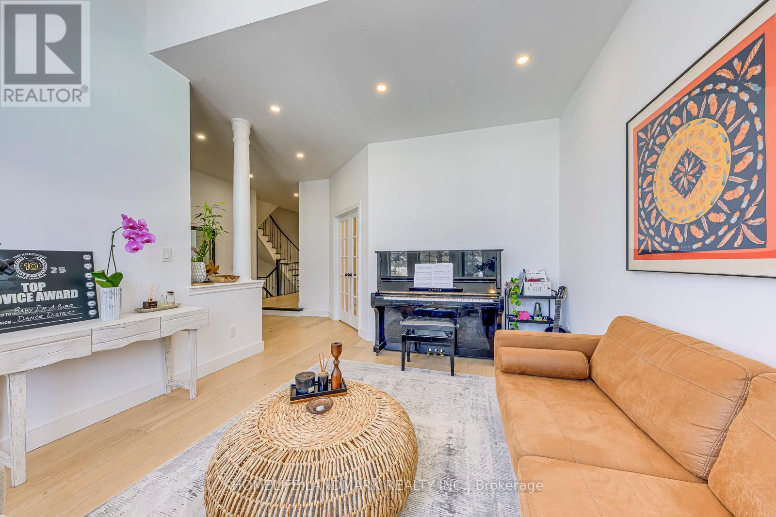 1516 Pinery Crescent, Oakville, Ontario  L6H 7J9 - Photo 5 - W12839670