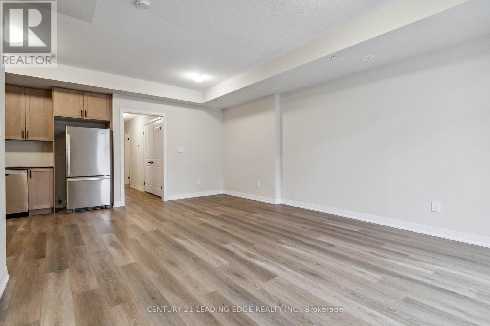 128 - 1569 Rose Way, Milton, Ontario  L9E 0J2 - Photo 11 - W12839676