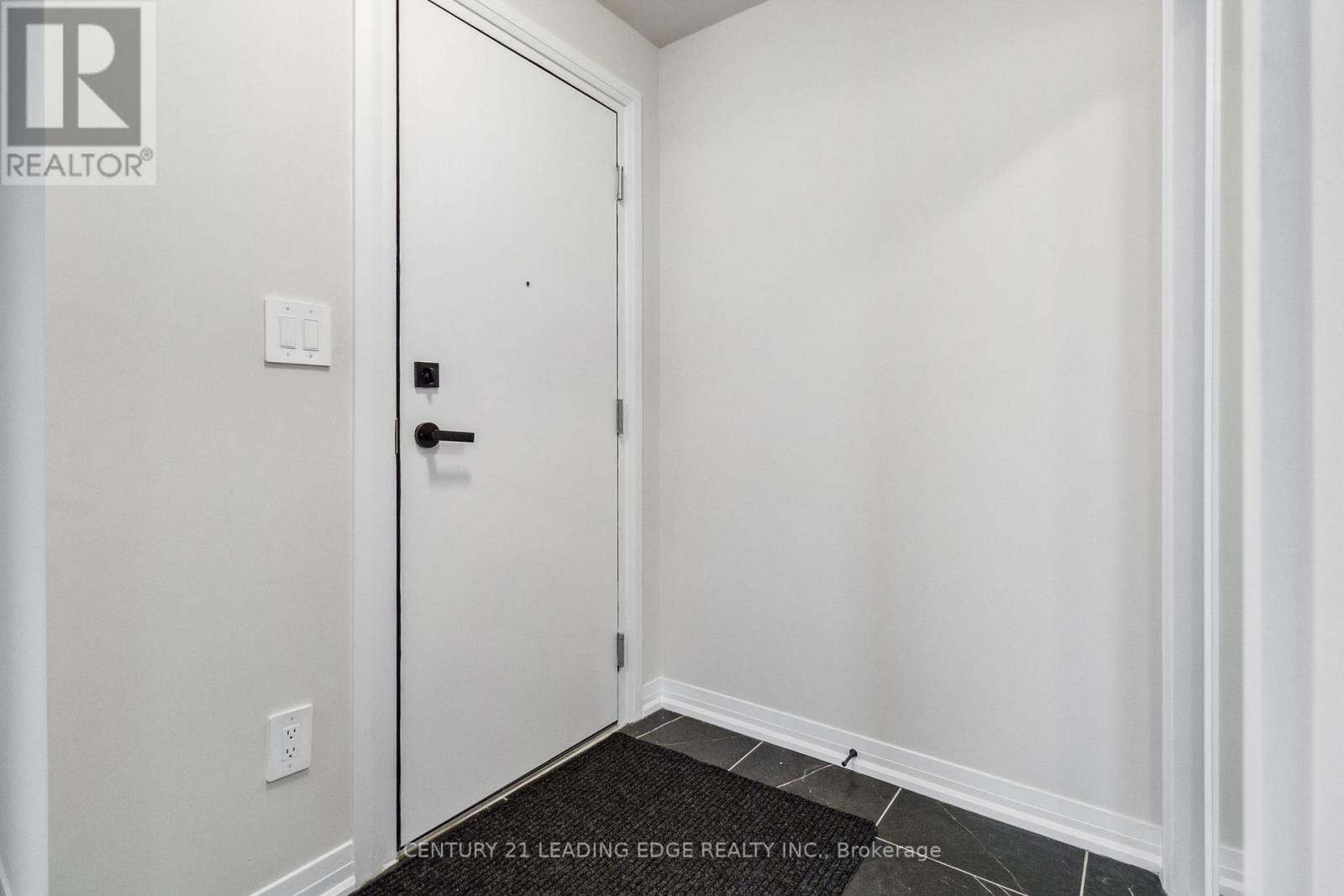 128 - 1569 Rose Way, Milton, Ontario  L9E 0J2 - Photo 9 - W12839676