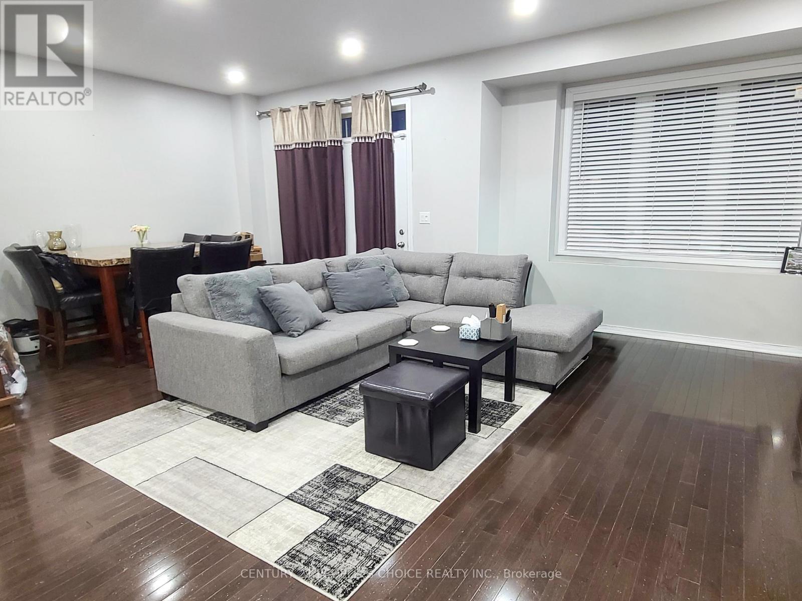 13 Birchfield Crescent, Caledon, Ontario  L7C 3P6 - Photo 5 - W12839688