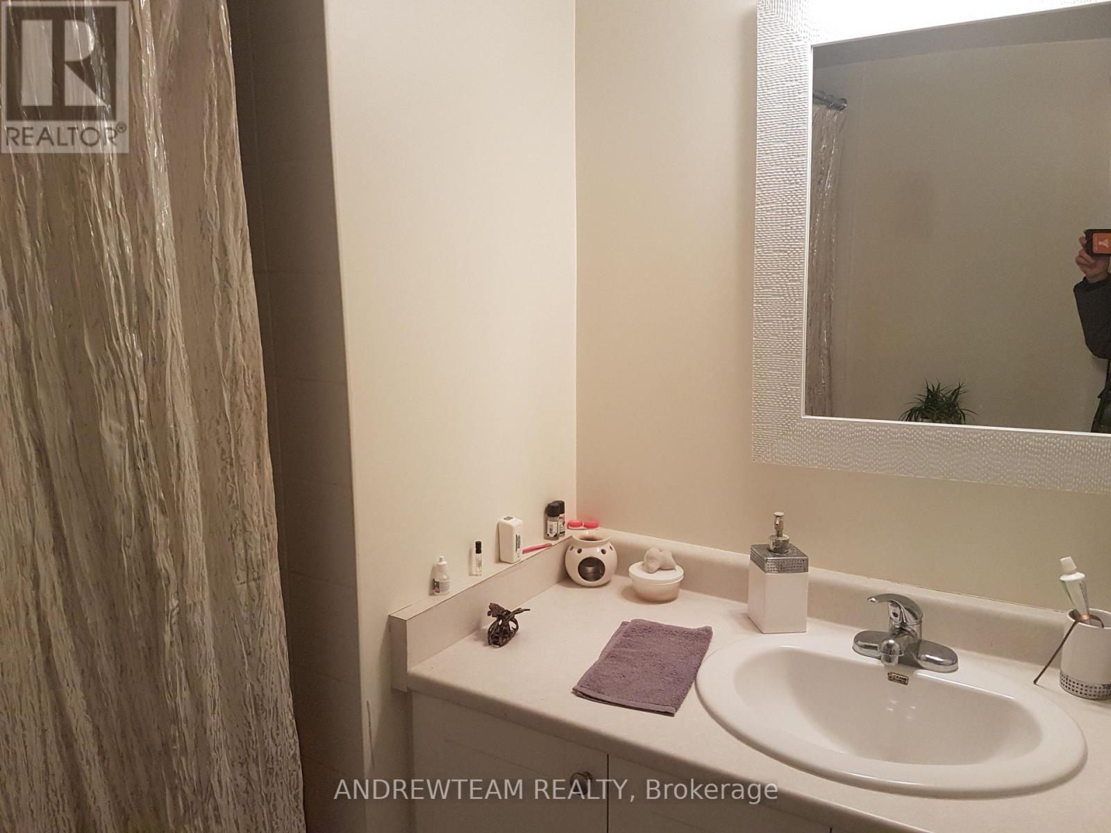 620 - 816 Lansdowne Avenue, Toronto, Ontario  M6H 4K6 - Photo 9 - W12839694