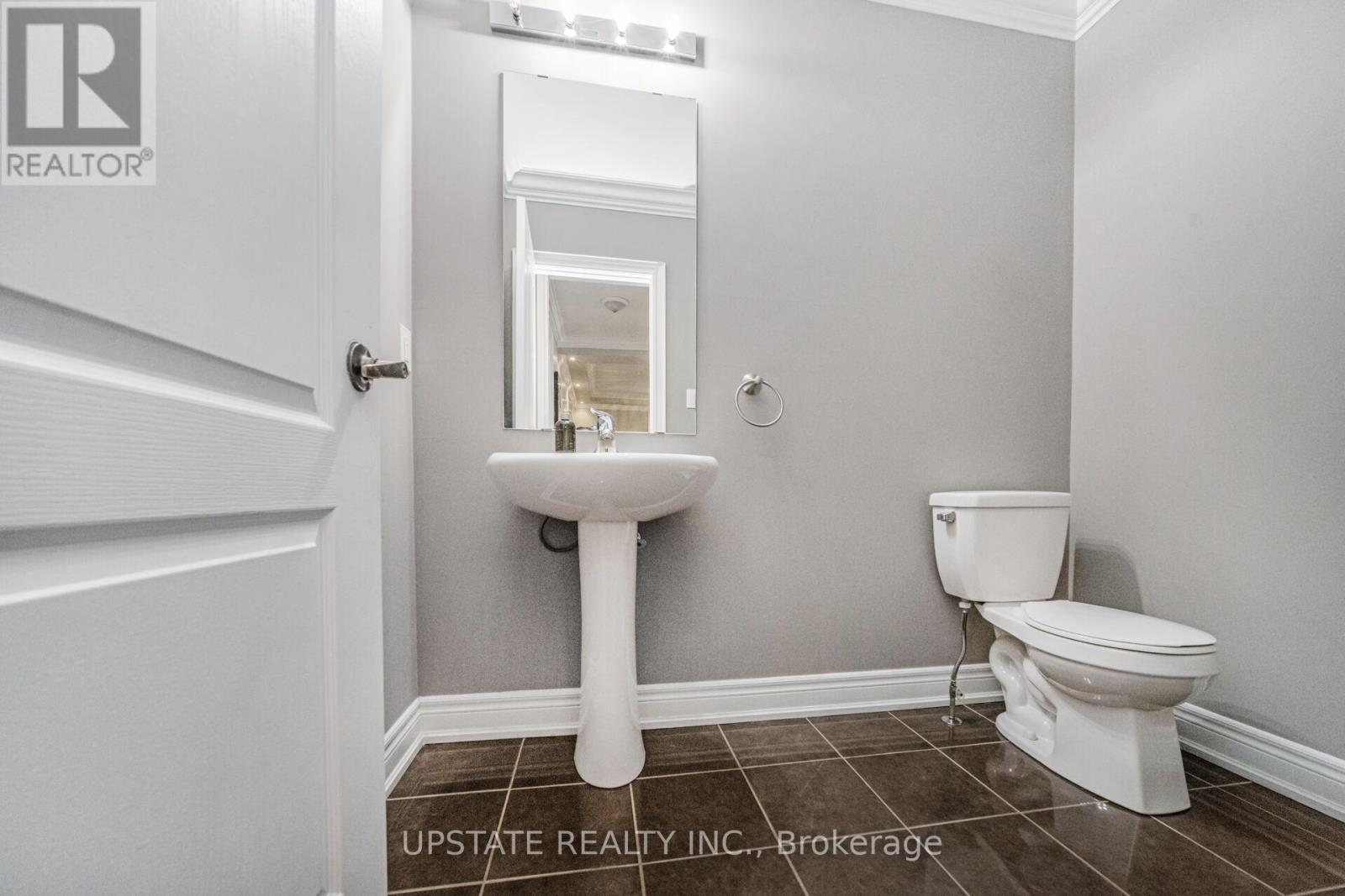 12 Haywood Drive, Brampton, Ontario  L6X 0W1 - Photo 16 - W12839698