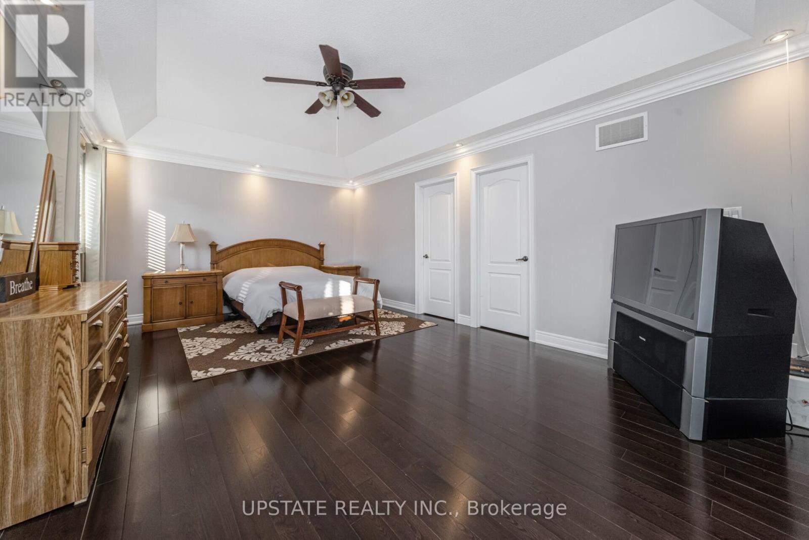 12 Haywood Drive, Brampton, Ontario  L6X 0W1 - Photo 17 - W12839698