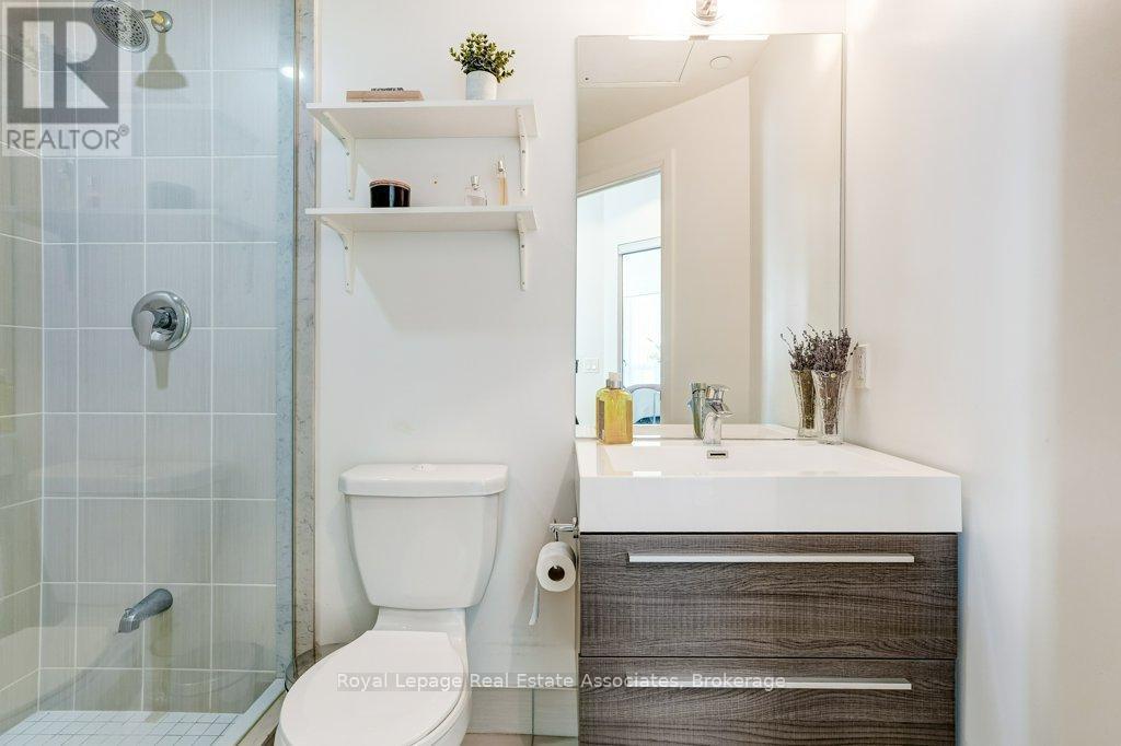 209 - 15 Zorra Street, Toronto, Ontario  M8Z 4Z6 - Photo 4 - W12839700