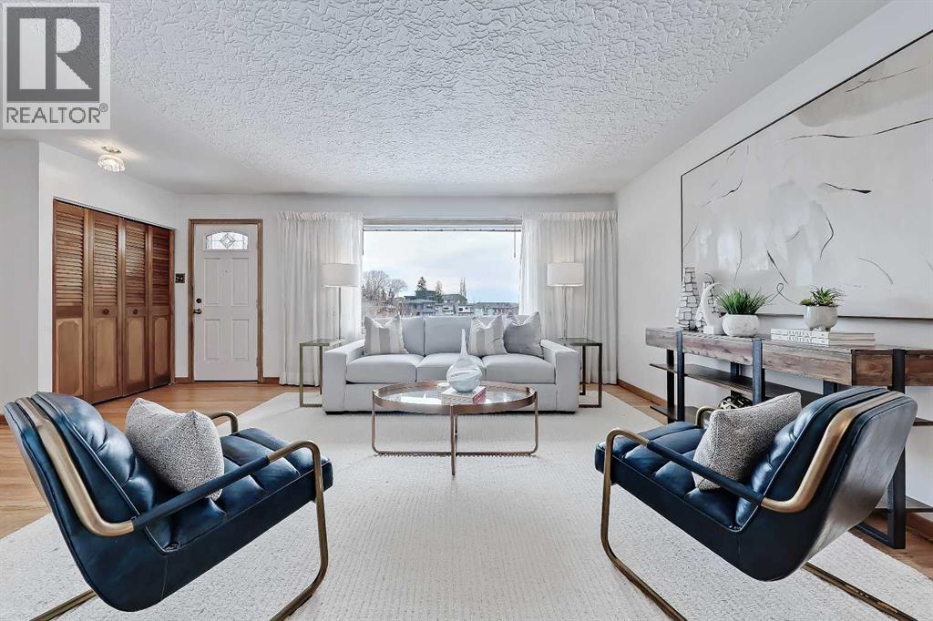 13 Hawthorne Crescent Nw, Calgary, Alberta  T2N 3V4 - Photo 14 - A2289174