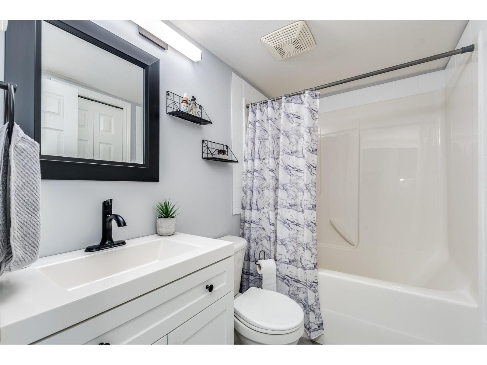 114 5438 198 Street, Langley, British Columbia  V3A 1G2 - Photo 11 - R3095319