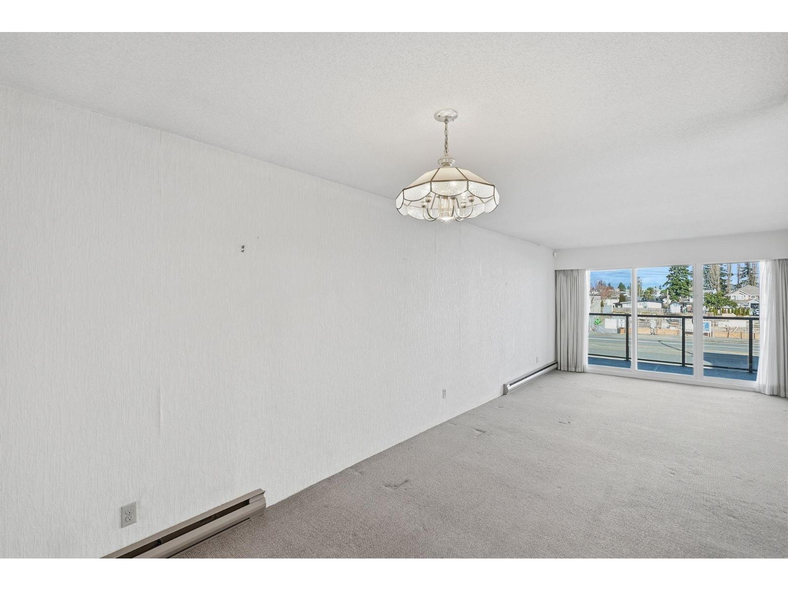 111 32040 Peardonville Road, Abbotsford, British Columbia  V2T 6N8 - Photo 5 - R3095324