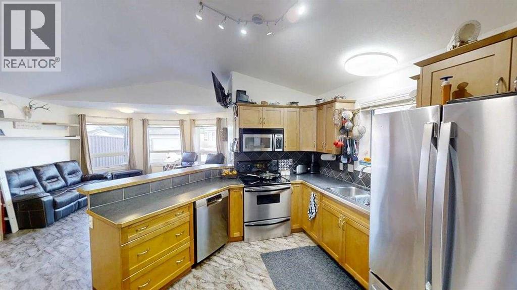 668 Blackfoot Terrace W, Lethbridge, Alberta  T1K 7X6 - Photo 6 - A2287585