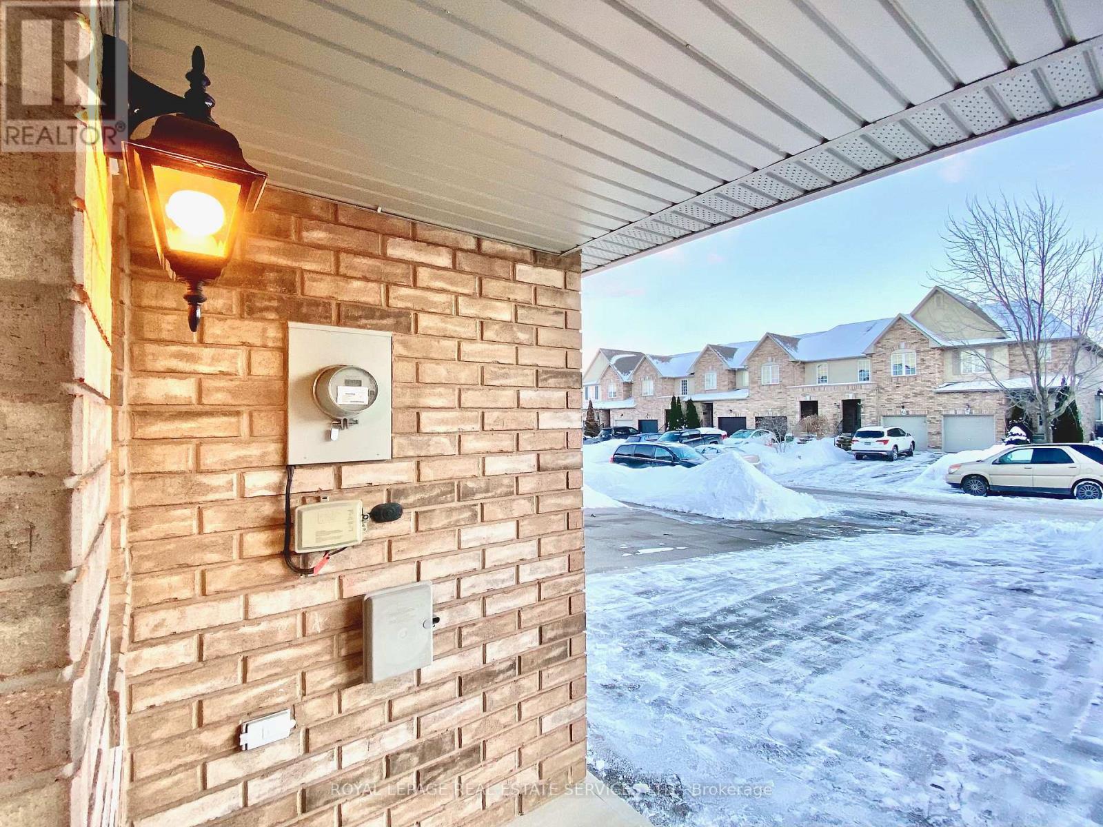 79 Meadow Wood Crescent, Hamilton, Ontario  L8J 3Z7 - Photo 6 - X12839588