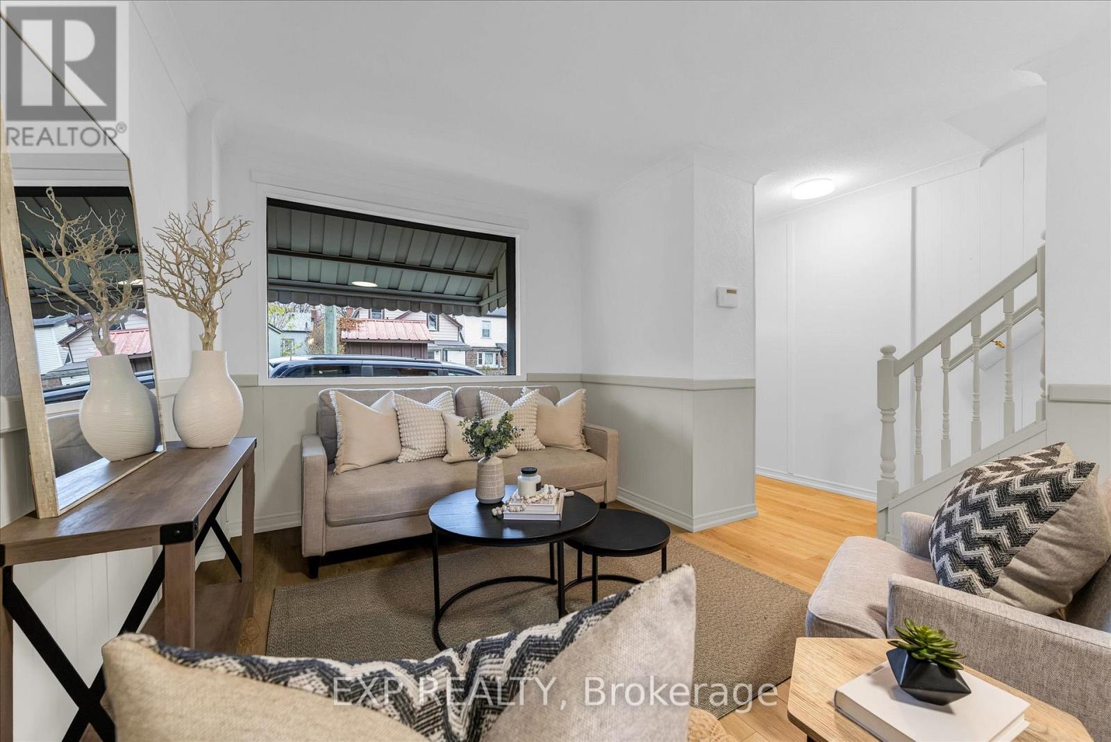 11 Ford Street, Hamilton, Ontario  L8N 2P4 - Photo 5 - X12839678