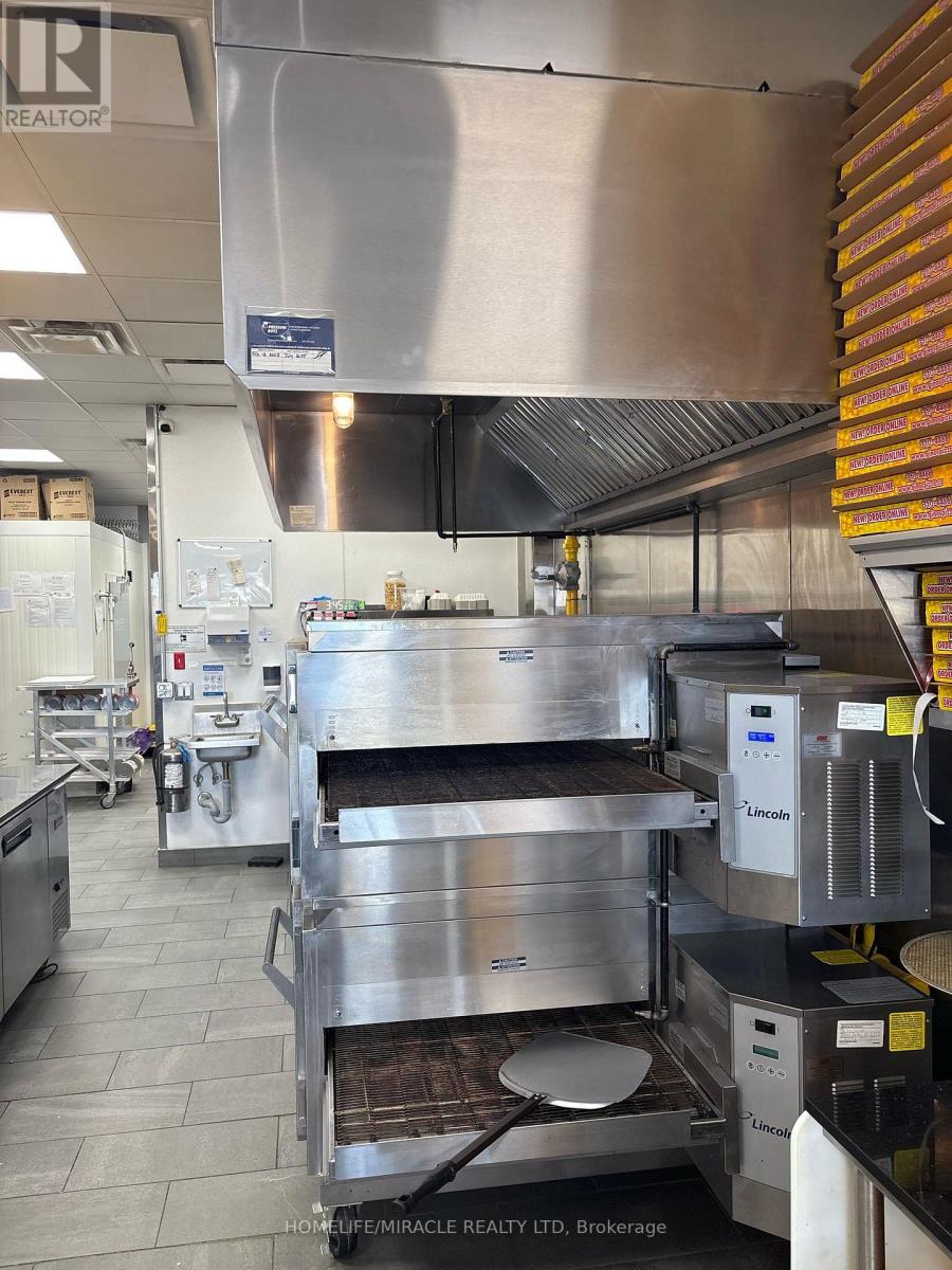 5 - 383 Arthur Street S, Woolwich, Ontario  N3B 2P5 - Photo 8 - X12839696