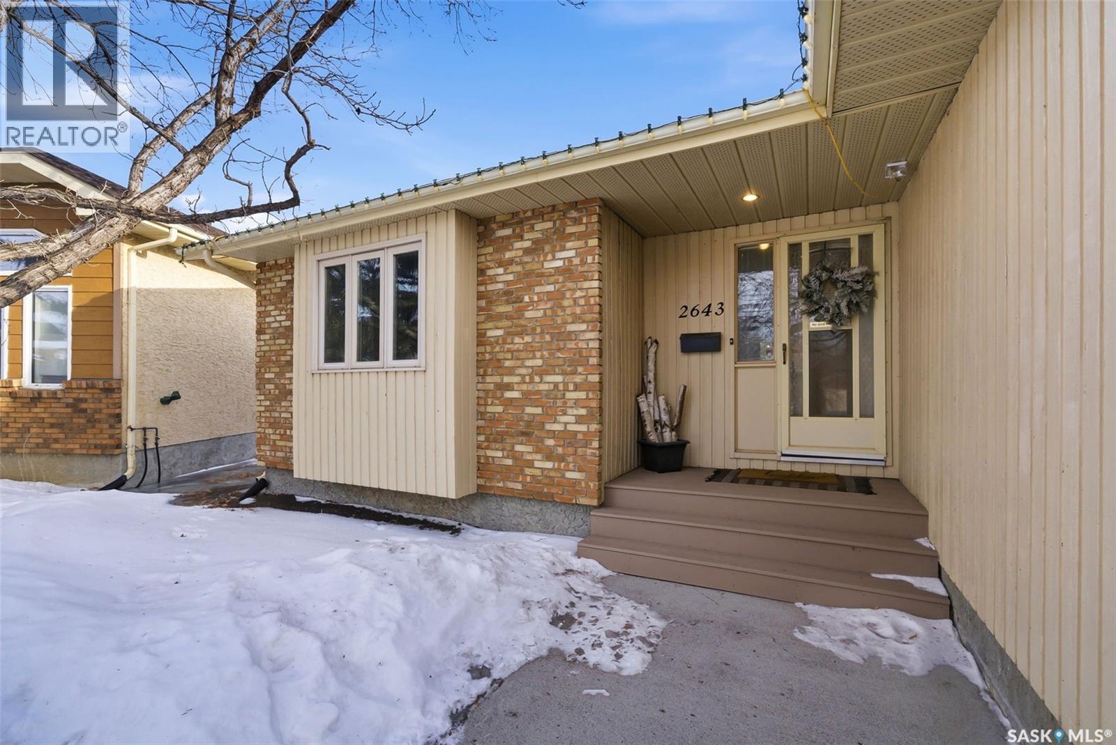 2643 Lacombe Crescent E, Regina, Saskatchewan  S4V 1T4 - Photo 2 - SK029571