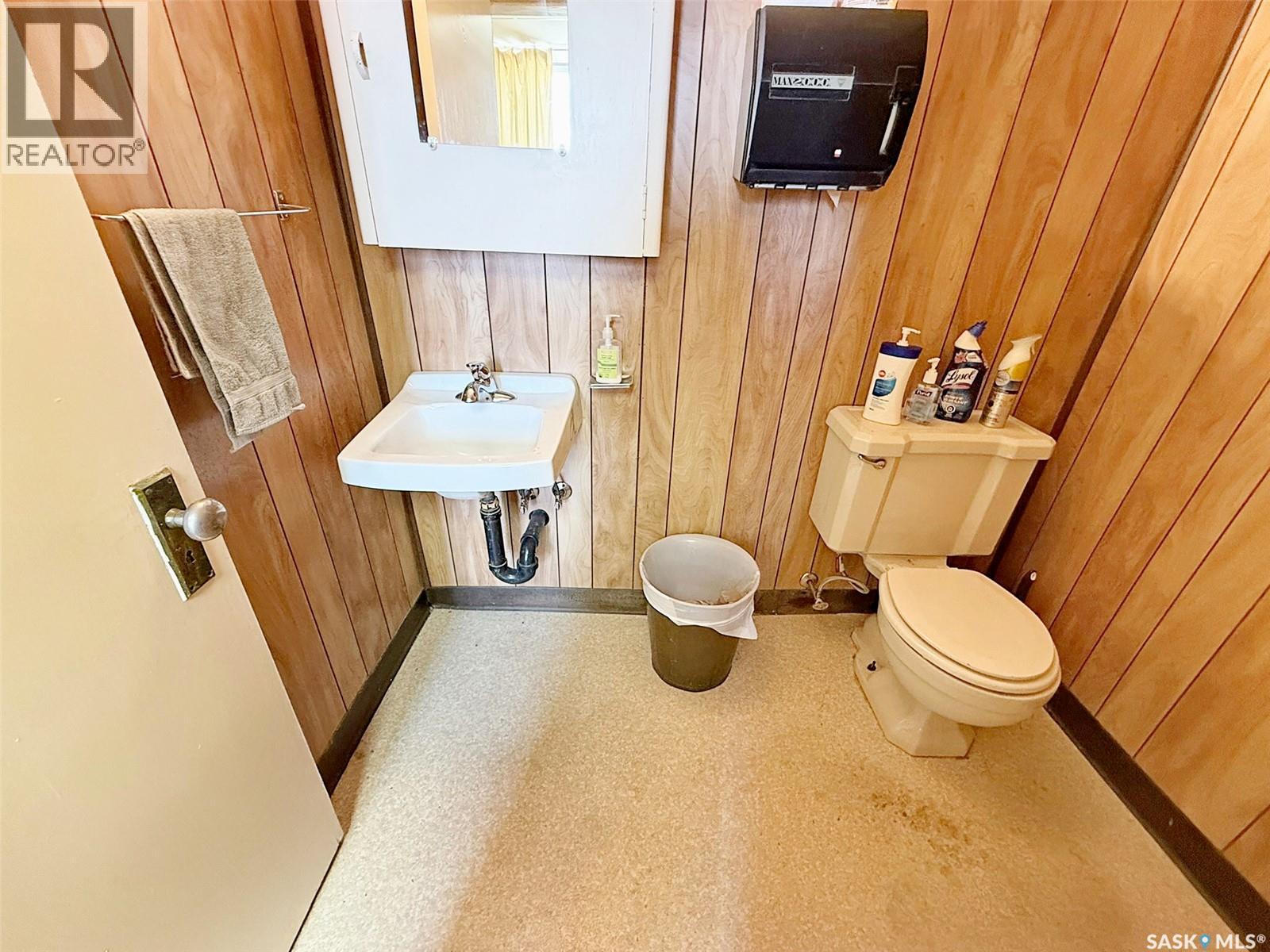 131 Cheadle Street W, Swift Current, Saskatchewan  S9H 0M6 - Photo 36 - SK029552