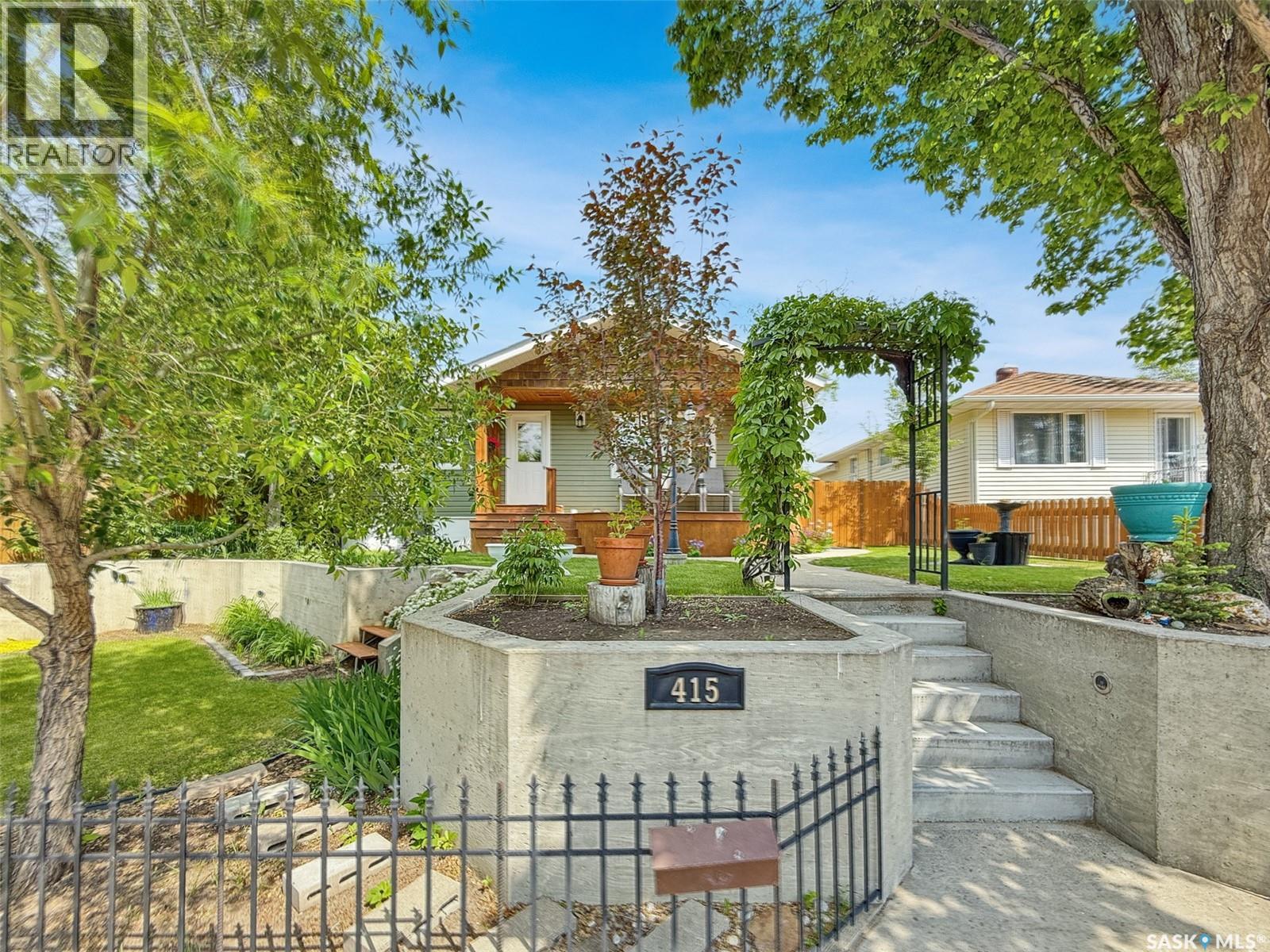 415 6th AVENUE SE, swift current, Saskatchewan