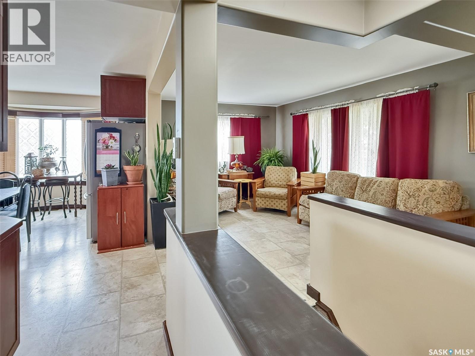 415 6th Avenue Se, Swift Current, Saskatchewan  S9H 3P4 - Photo 6 - SK029483