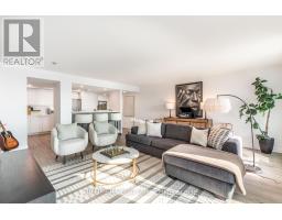 2212 - 77 HARBOUR SQUARE, Toronto, Ontario