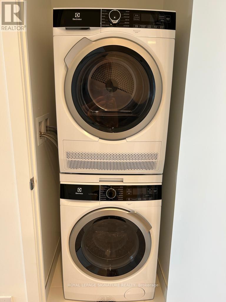 6902 - 138 Downes Street, Toronto, Ontario  M5E 0E4 - Photo 11 - C12839498