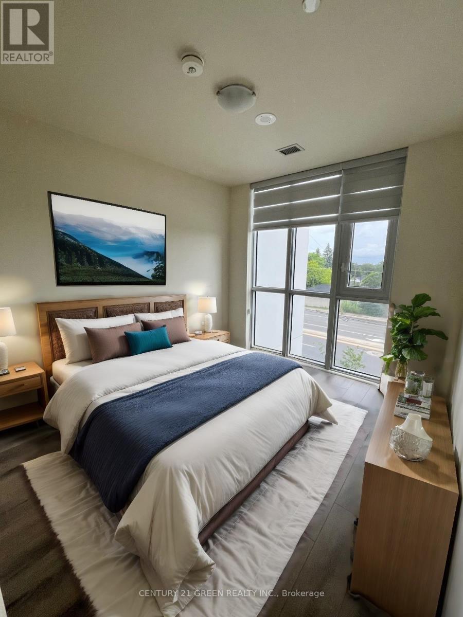 203 - 509 Dundas Street W, Oakville, Ontario  L6M 5P4 - Photo 2 - W12838264