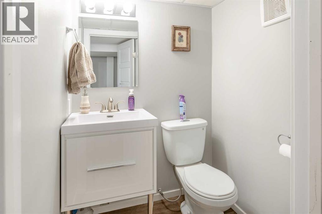 9709 102 Avenue, Clairmont, Alberta  T8X 5G2 - Photo 17 - A2287031