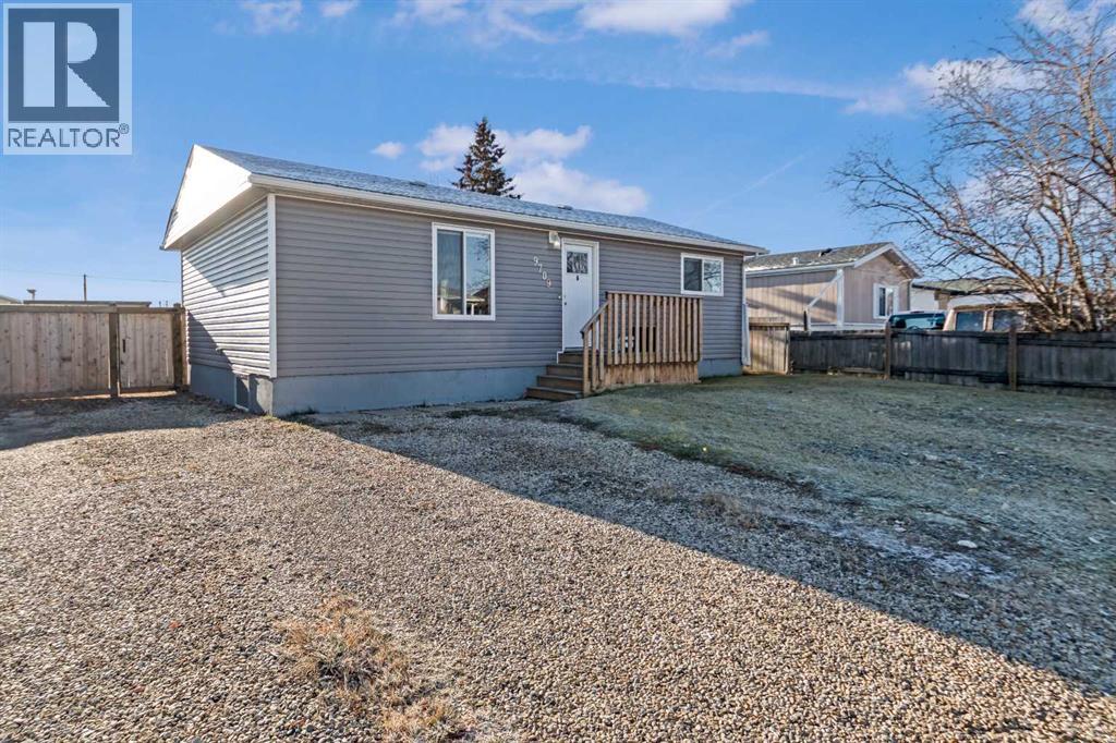 9709 102 Avenue, Clairmont, Alberta  T8X 5G2 - Photo 2 - A2287031