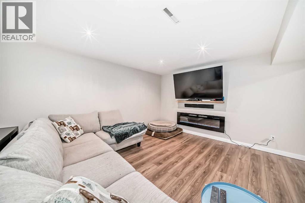 22 Osborne Street, Red Deer, Alberta  T4N 5C2 - Photo 26 - A2287974