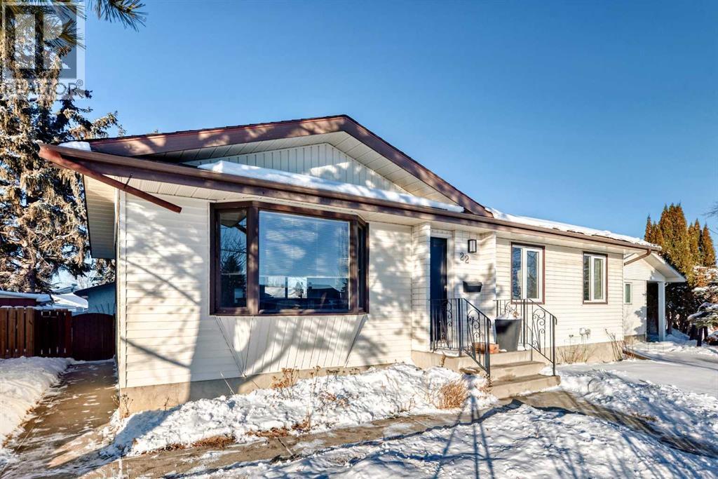 22 Osborne Street, Red Deer, Alberta  T4N 5C2 - Photo 47 - A2287974