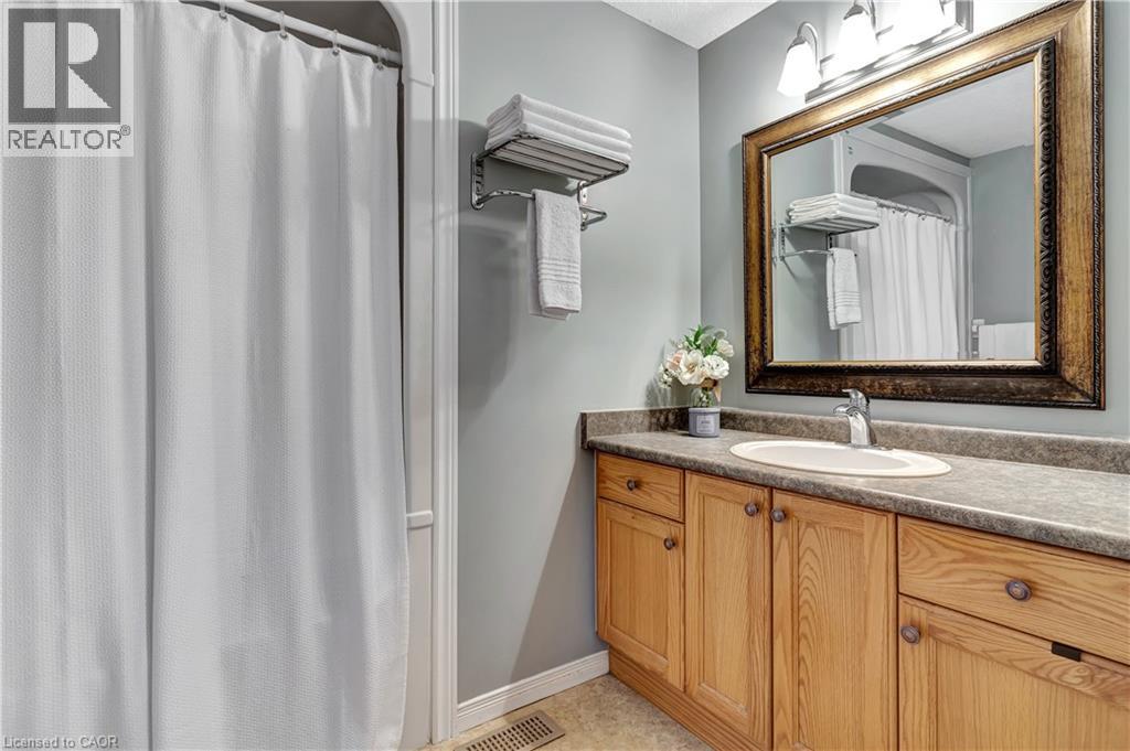 477 Activa Avenue, Kitchener, Ontario  N2E 4C1 - Photo 24 - 40808715