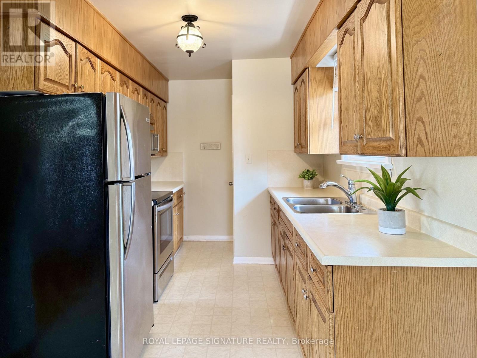 51 Spurgeon Drive, Chatham-Kent, Ontario  N7L 3W4 - Photo 14 - X12839620