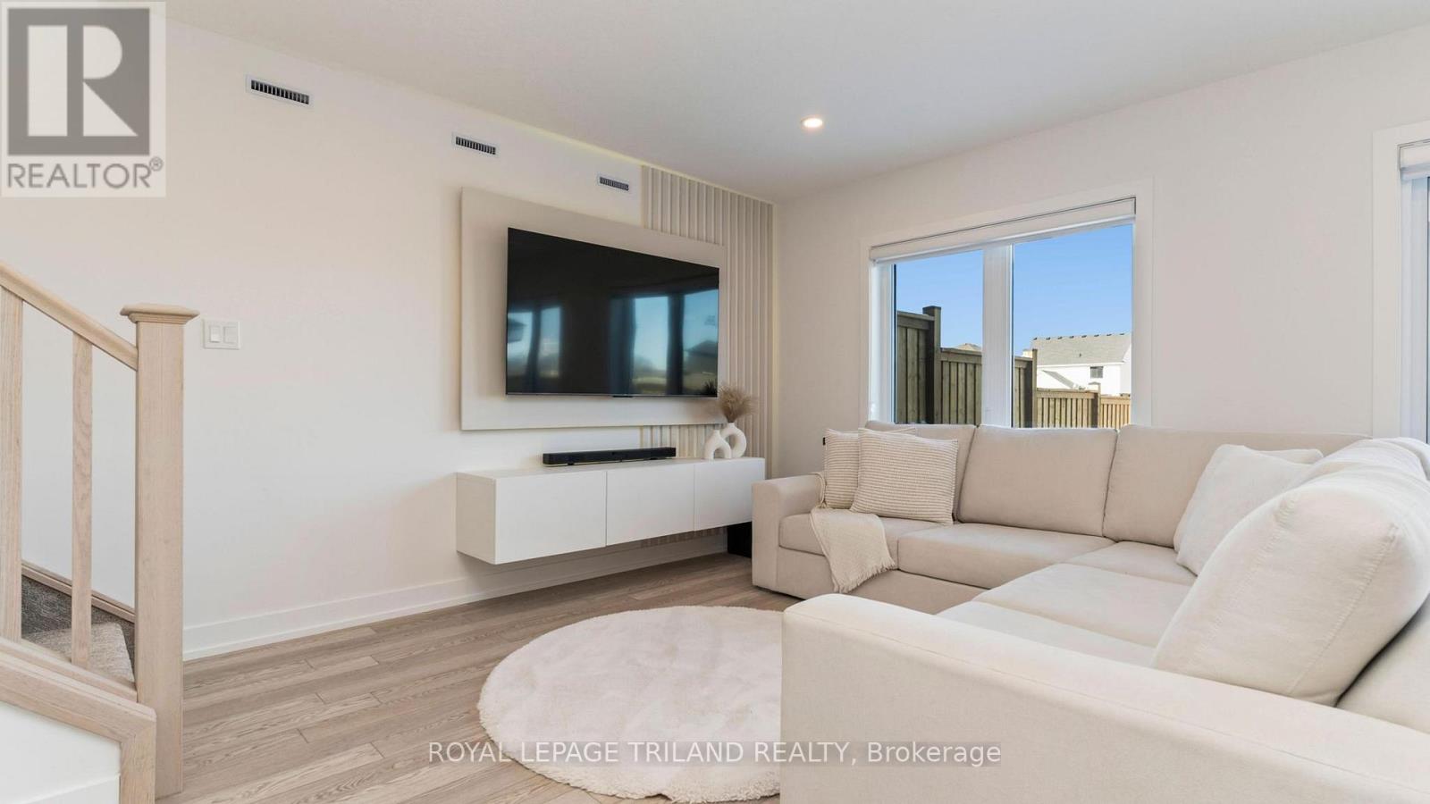 131 Empire Parkway, St. Thomas, Ontario  N5R 0N5 - Photo 11 - X12839868