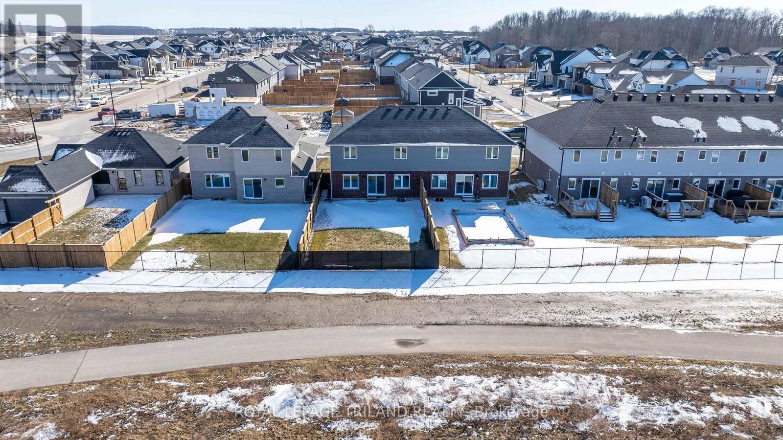 131 Empire Parkway, St. Thomas, Ontario  N5R 0N5 - Photo 37 - X12839868