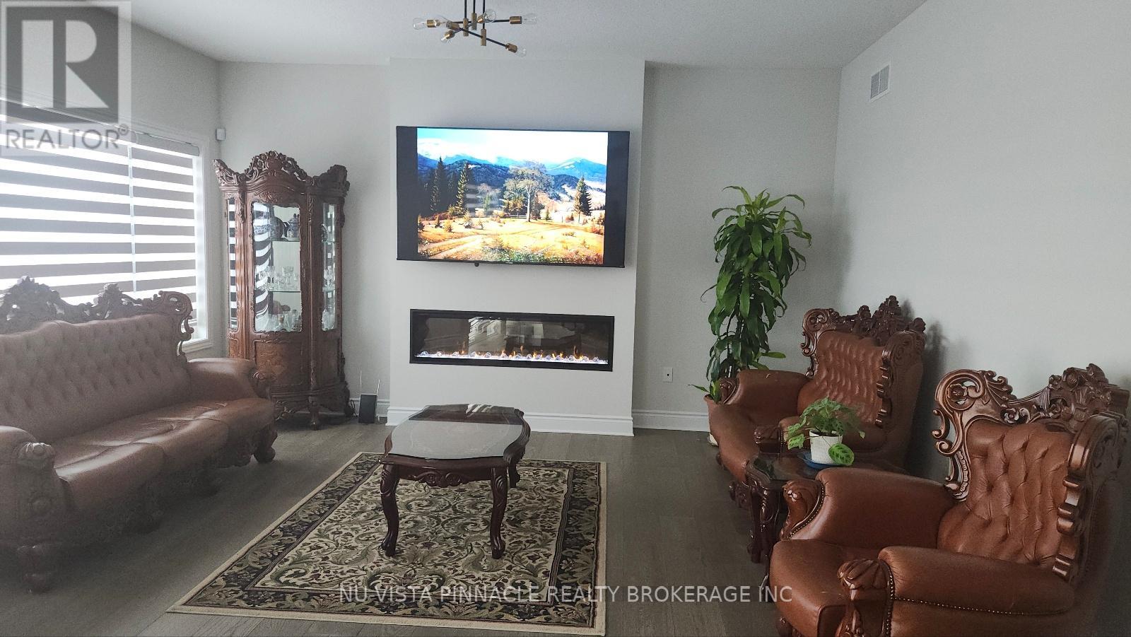 1924 Trailsway Drive, London South, Ontario  N6K 0K7 - Photo 6 - X12839934