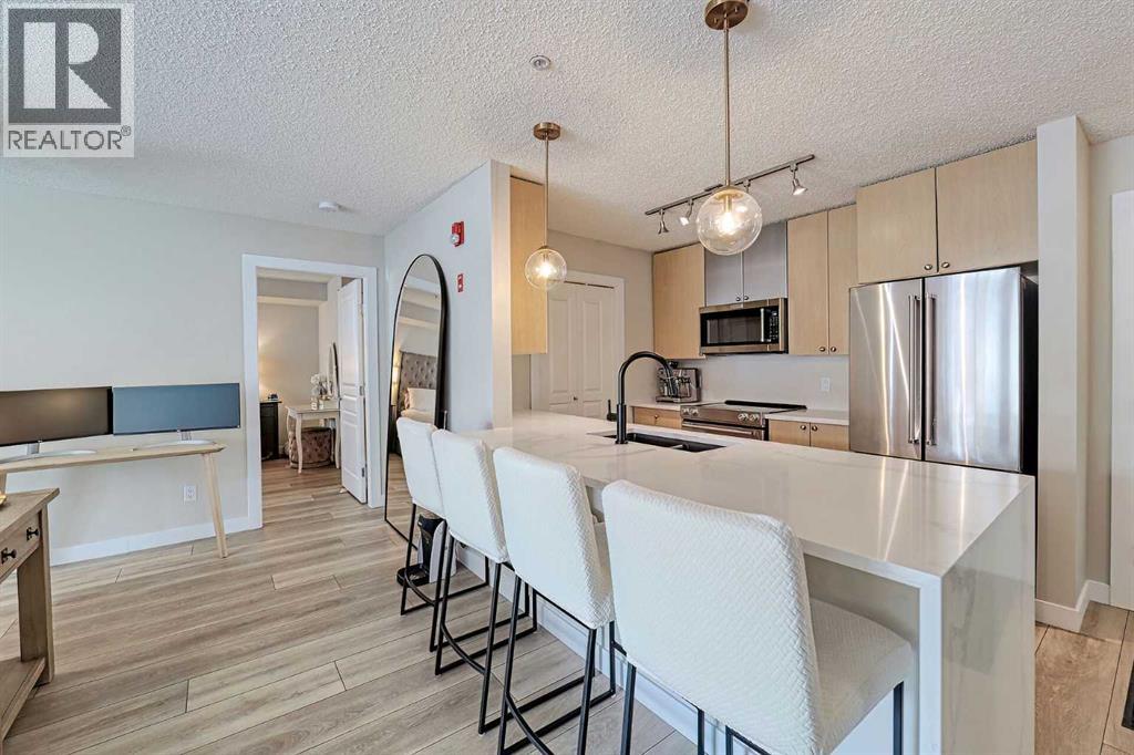 219, 25 Richard Place Sw, Calgary, Alberta  T3E 7N1 - Photo 2 - A2288345