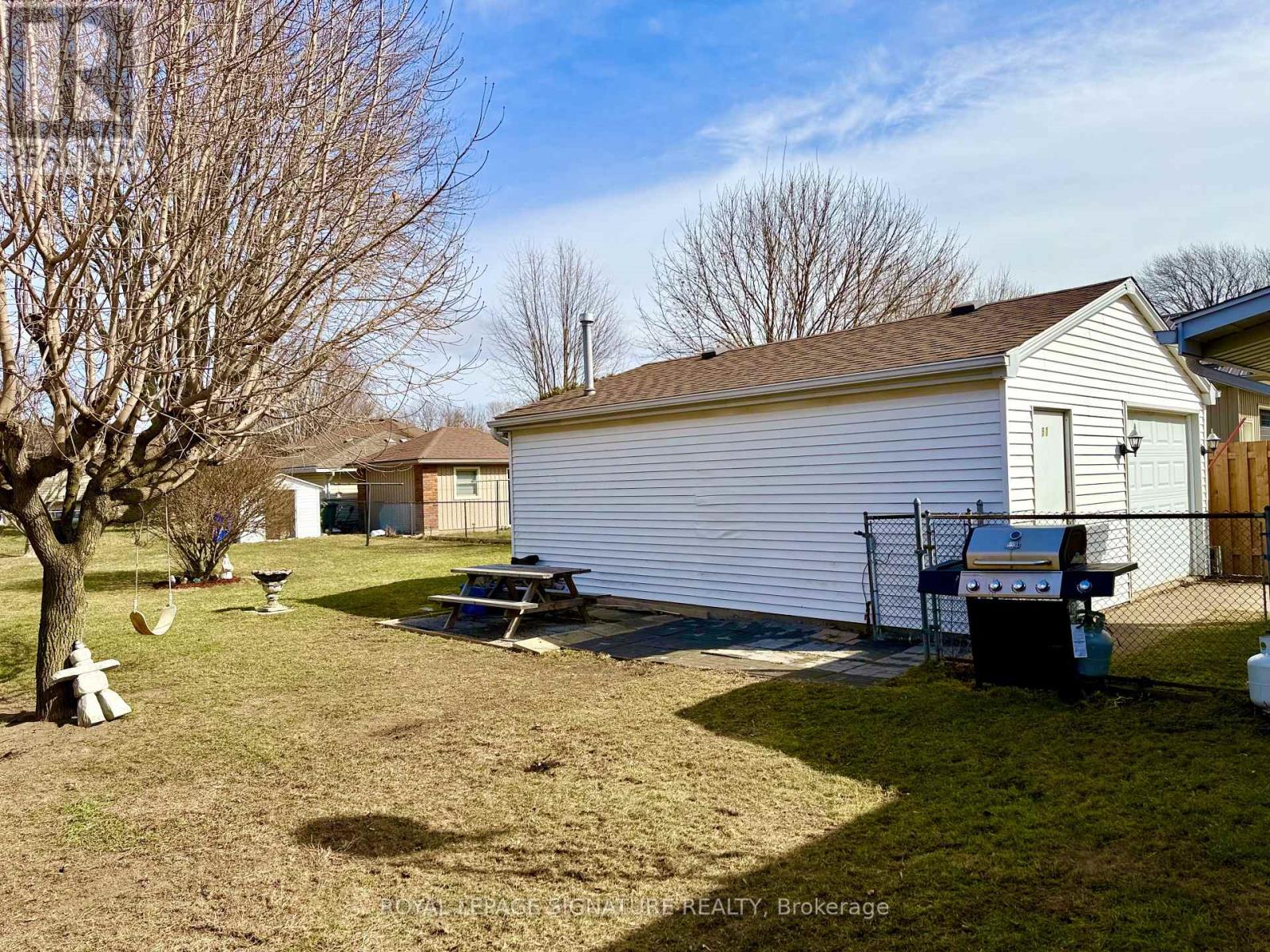 51 Spurgeon Drive, Chatham-Kent, Ontario  N7L 3W4 - Photo 27 - X12839620