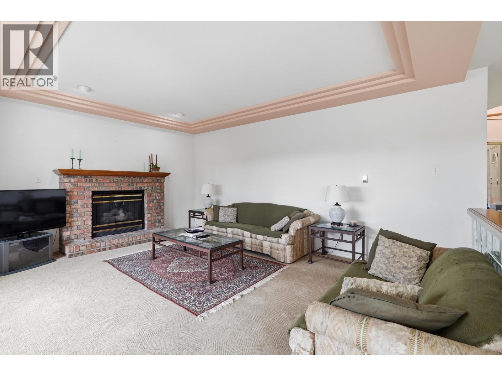 8 Greystone Place, Port Moody, British Columbia  V3H 4T5 - Photo 2 - R3095242