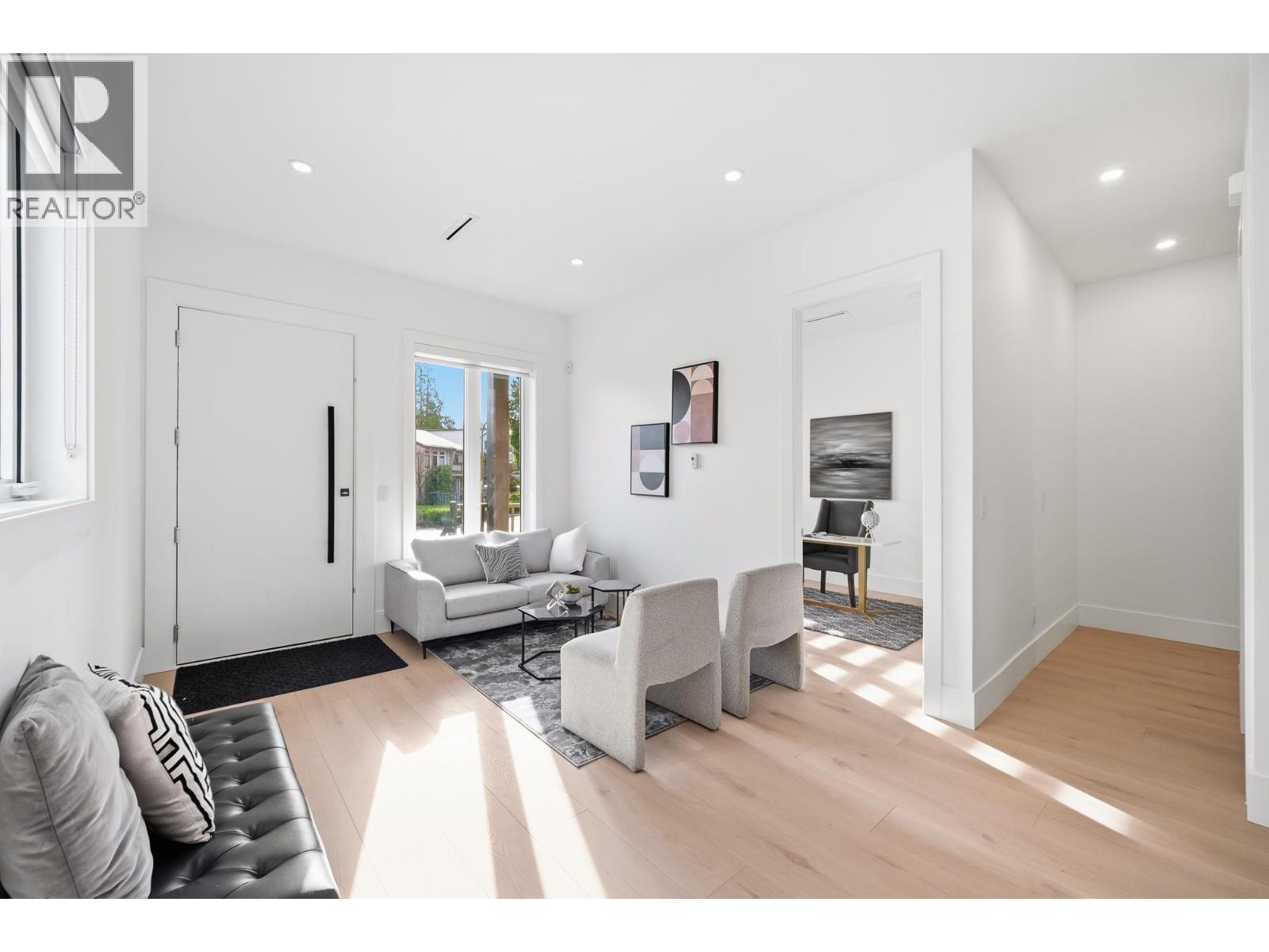 1 6139 Ashworth Avenue, Burnaby, British Columbia  V5E 3T8 - Photo 3 - R3091724