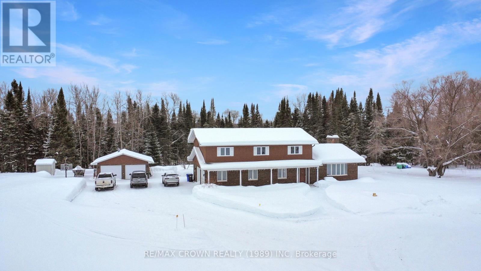 5 Laurier Place, Hearst, Ontario  P0L 1N0 - Photo 3 - T12839722