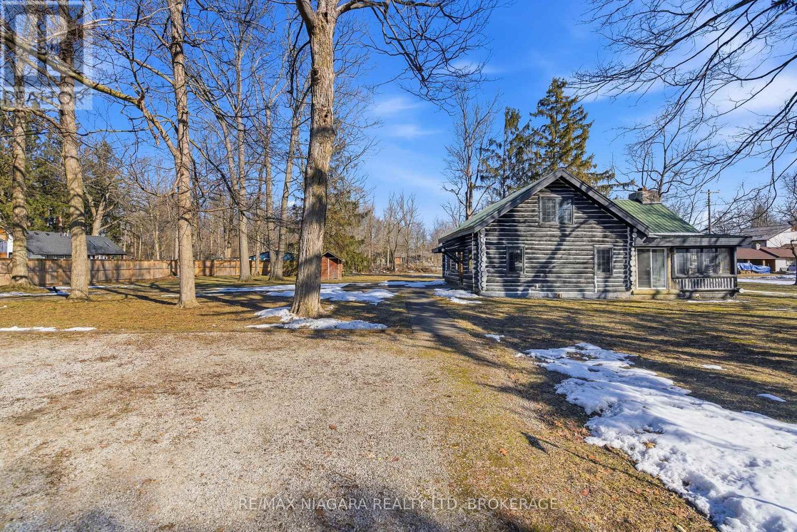 3014 Tecumseh Trail, Fort Erie, Ontario  L0S 1N0 - Photo 2 - X12839856