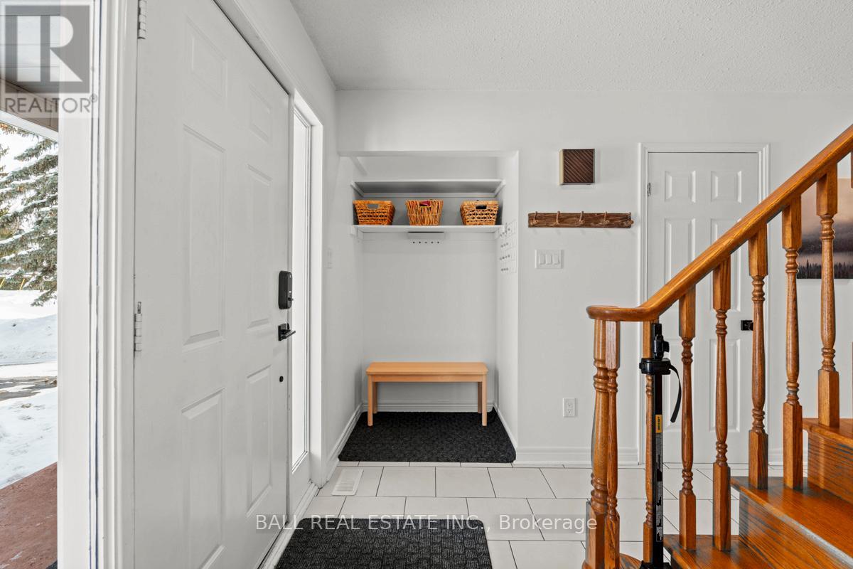 93 Facendi Drive, Peterborough, Ontario  K9J 6V2 - Photo 2 - X12839186