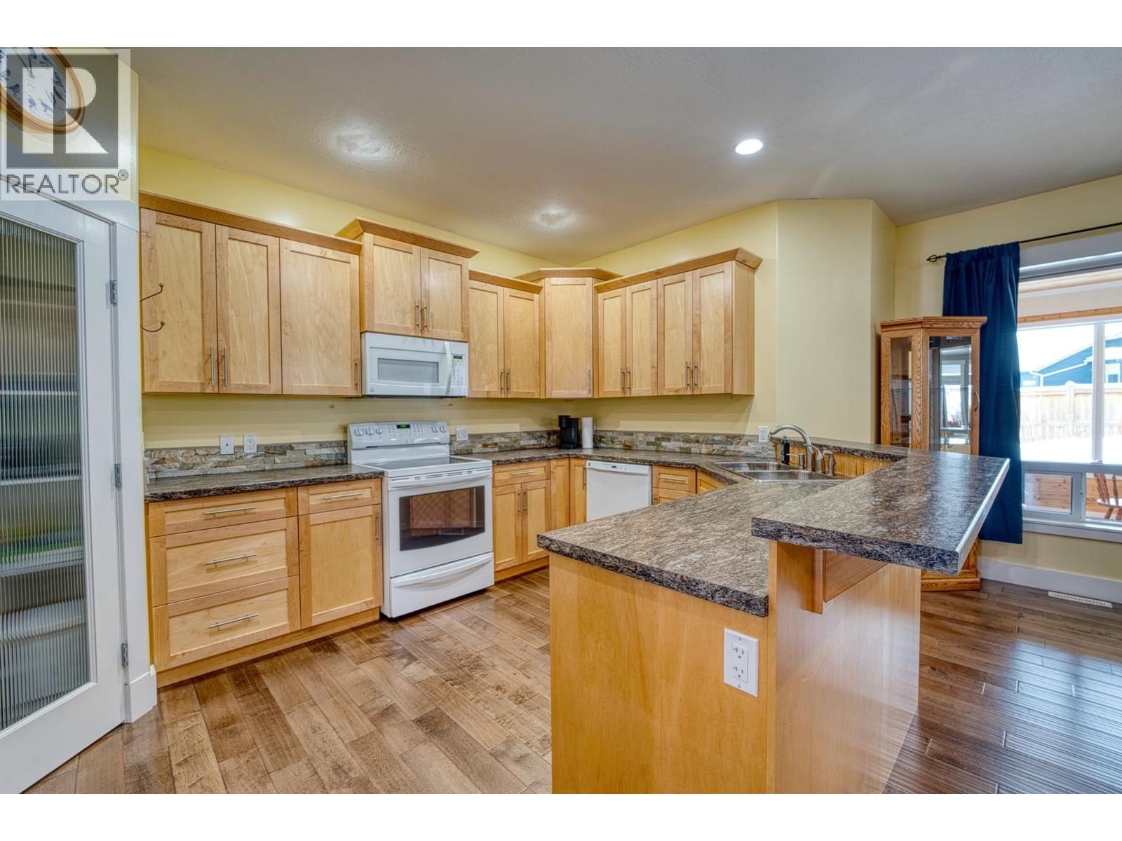 11719 103a Street, Fort St. John, British Columbia  V1J 0L4 - Photo 5 - R3094764