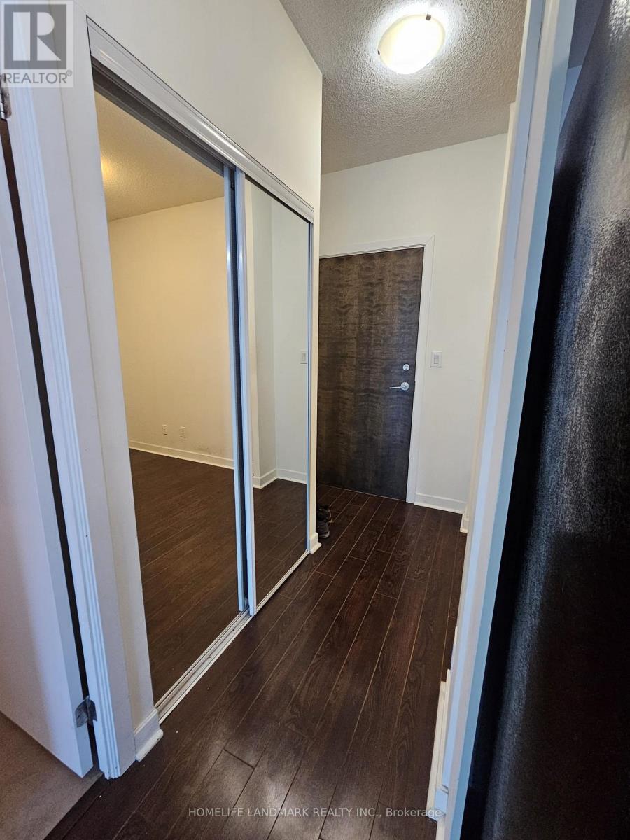 2203 - 18 HARBOUR STREET, Toronto, Ontario