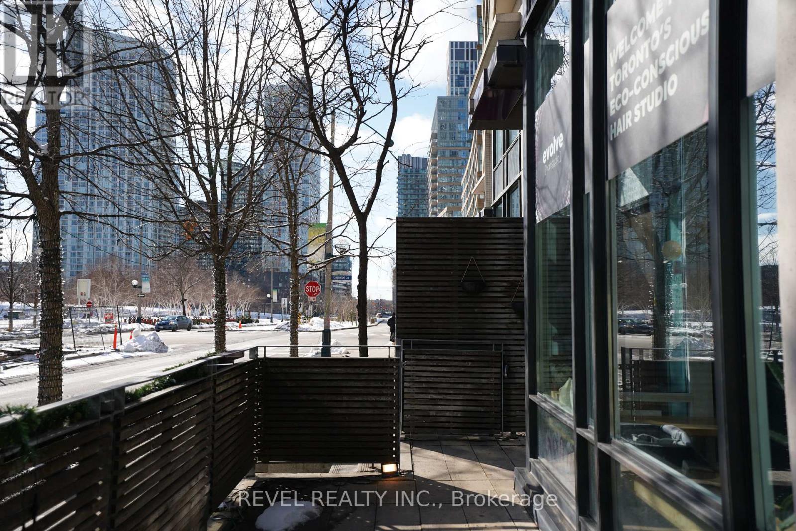 G05 - 40 Fort York Boulevard, Toronto, Ontario  M5V 3Z3 - Photo 3 - C12839776