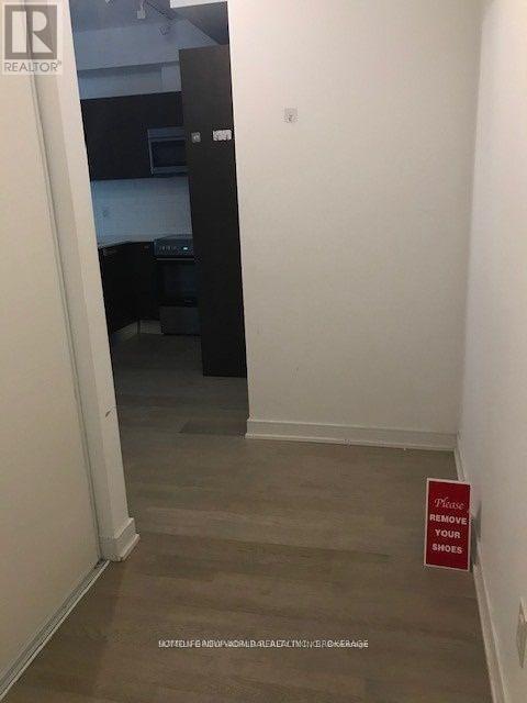 210 - 57 St Joseph Street, Toronto, Ontario  M5S 0C5 - Photo 4 - C12839908