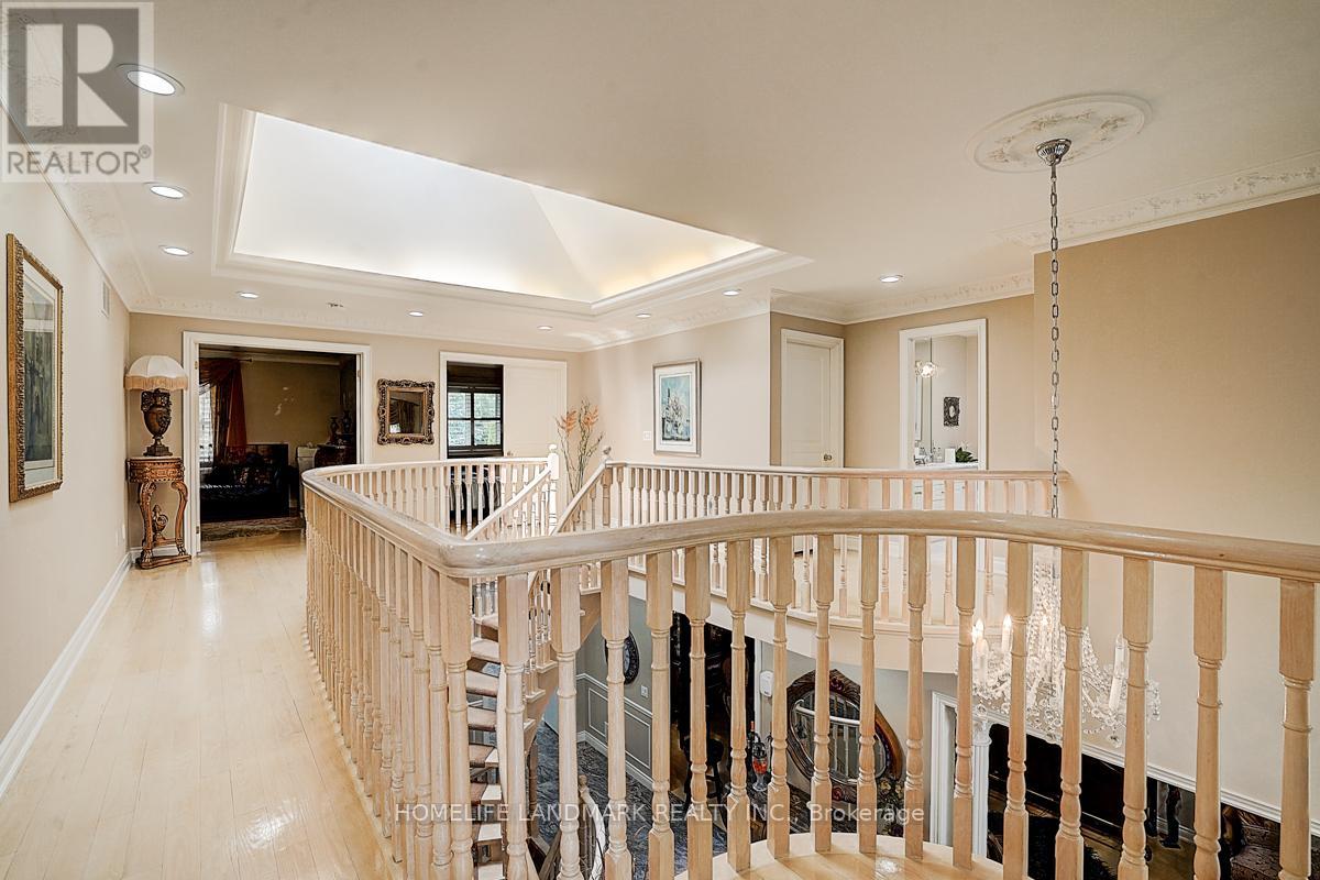 286 Hillcrest Avenue, Toronto, Ontario  M2N 3P4 - Photo 20 - C12839924