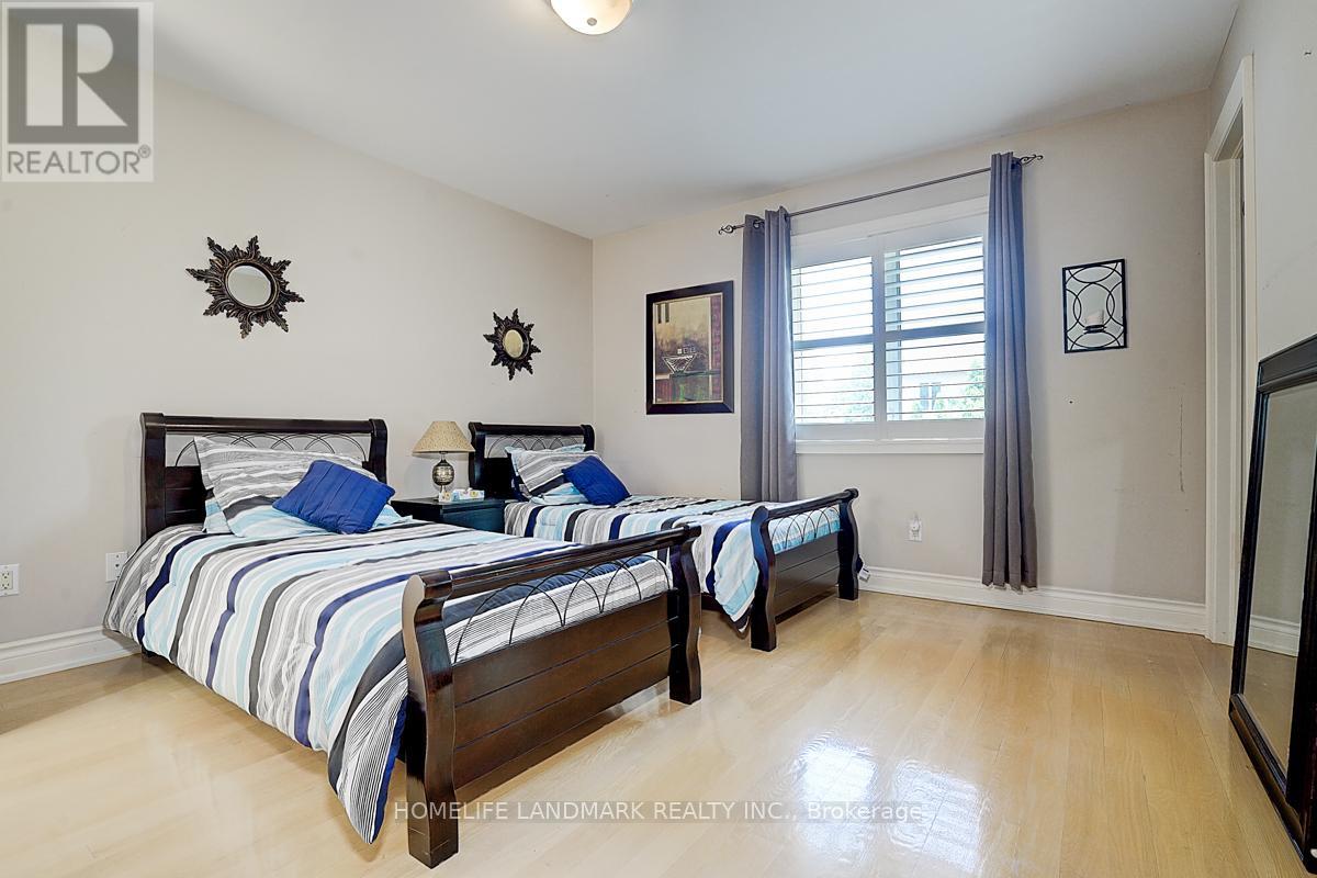 286 Hillcrest Avenue, Toronto, Ontario  M2N 3P4 - Photo 23 - C12839924