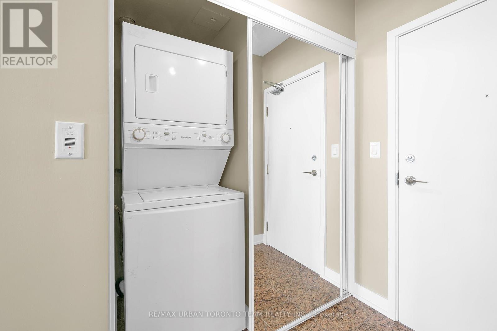 2909 - 5 Mariner Terrace, Toronto, Ontario  M5V 3V6 - Photo 14 - C12839986