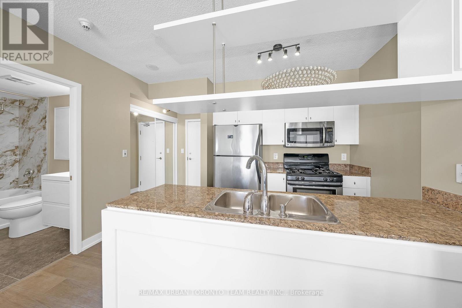 2909 - 5 Mariner Terrace, Toronto, Ontario  M5V 3V6 - Photo 6 - C12839986